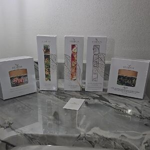 Stemtox Skincare Set with Floral Design